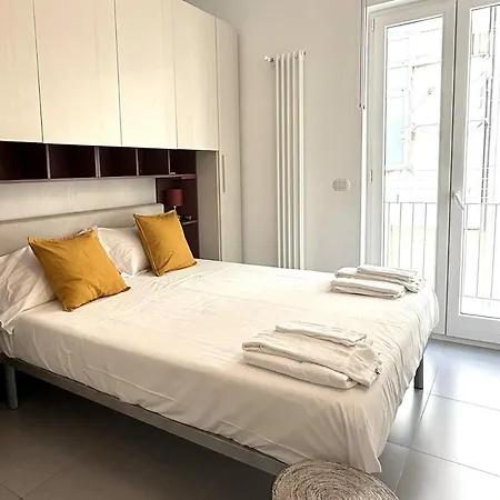 Casa Celeste,stazione, Centro E Borgo Antico Apartmán
