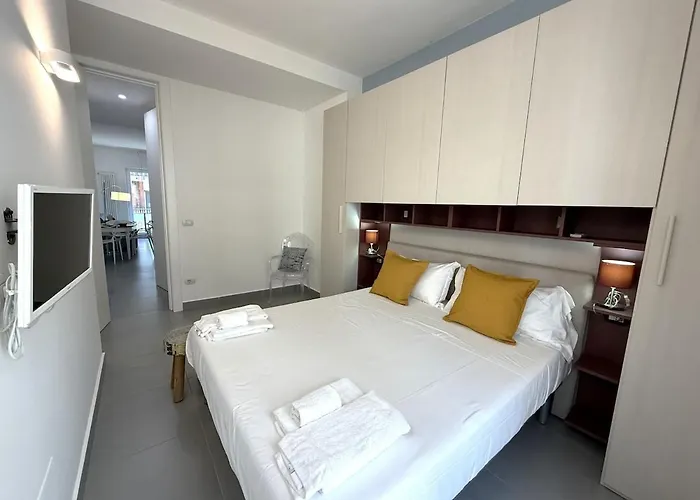 Casa Celeste,stazione, Centro E Borgo Antico Apartment *