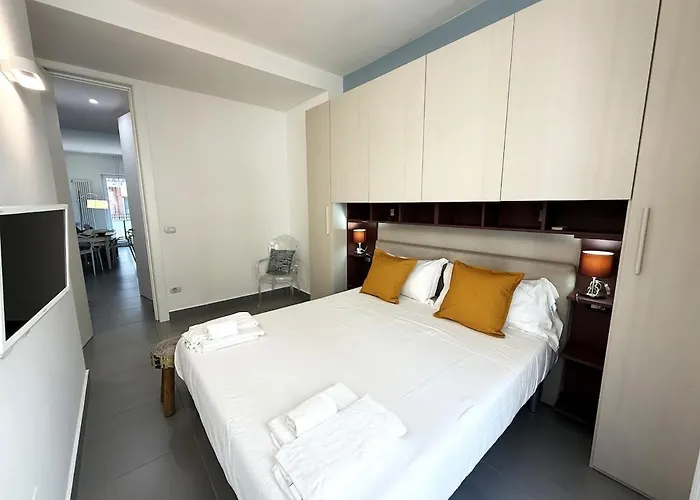 Apartment Casa Celeste,stazione, Centro E Borgo Antico *