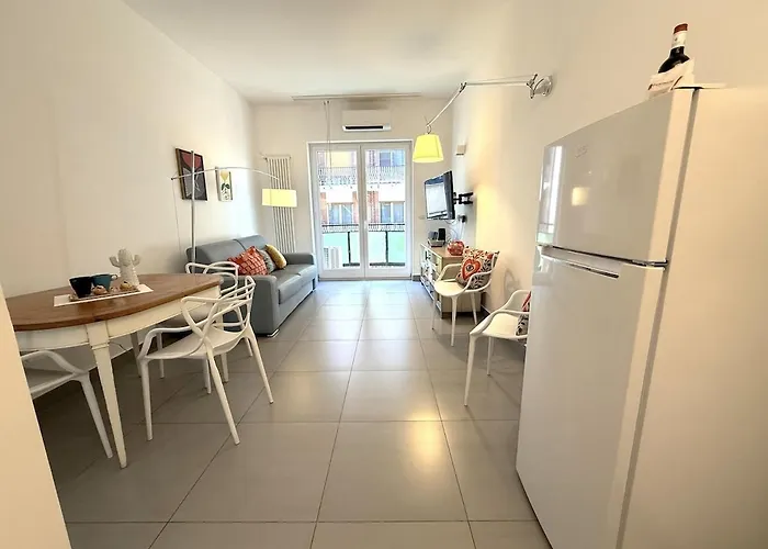 Apartment Casa Celeste,stazione, Centro E Borgo Antico Bari