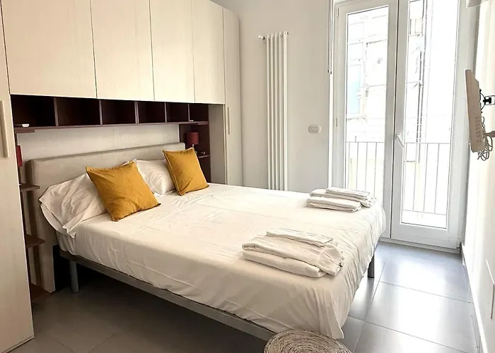 Casa Celeste,stazione, Centro E Borgo Antico Apartment