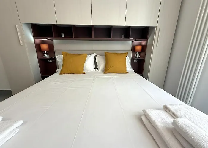 Casa Celeste,stazione, Centro E Borgo Antico * Bari